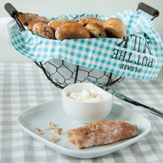 Rezeptbild: Walnuss-Cranberry Brotsticks zum Frühstück