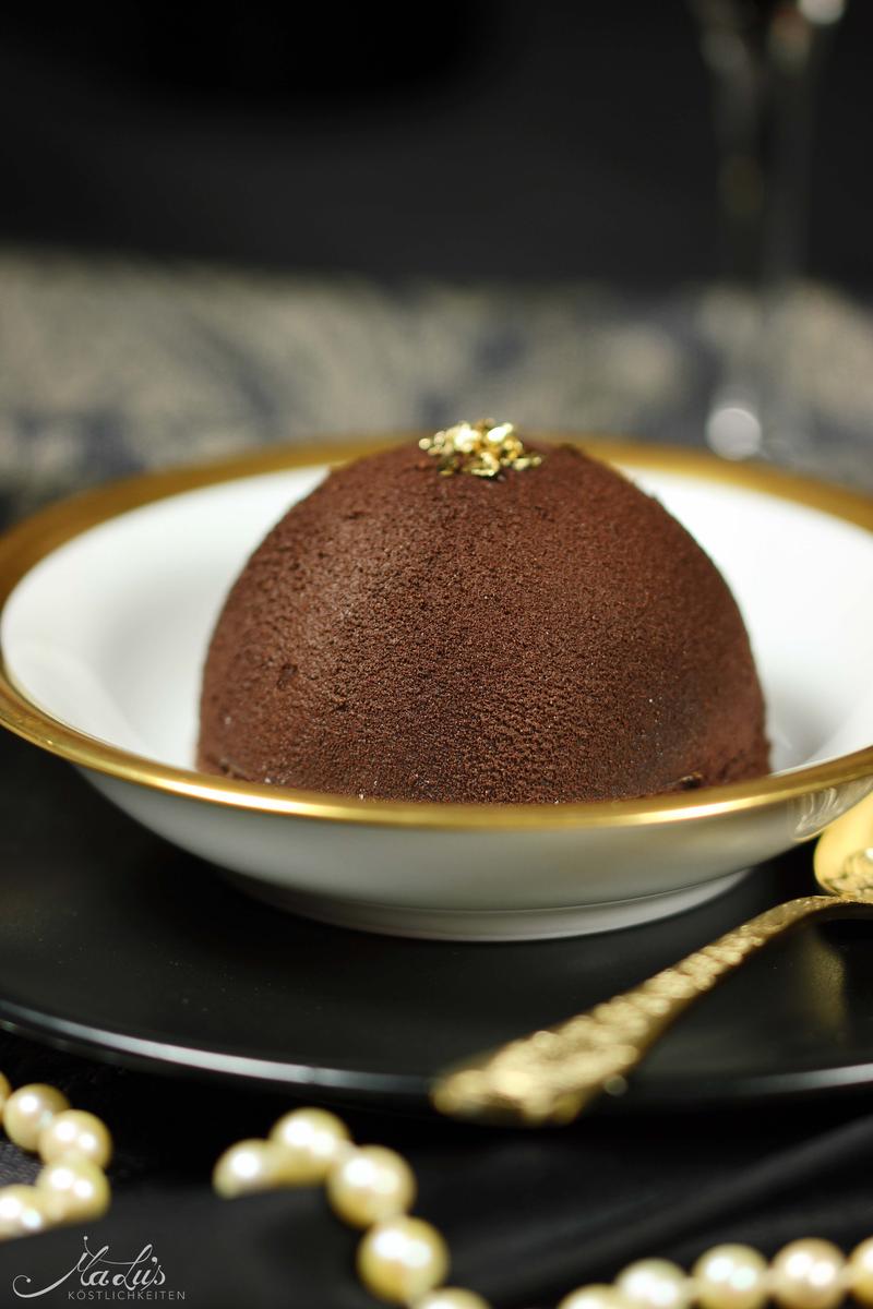 Rezeptbild: Knackige Schokoladenkuppeln mit Baileysherz
