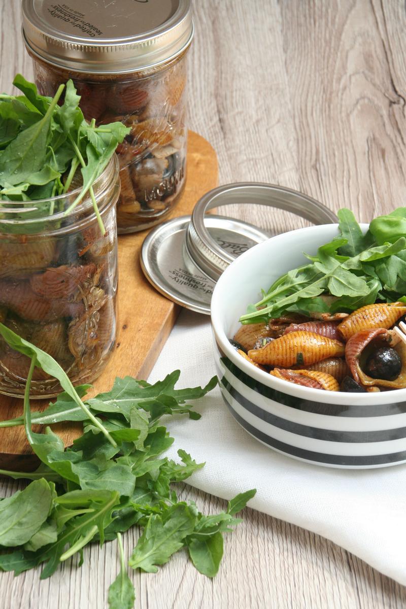 Rezeptbild: Mediterraner Nudelsalat