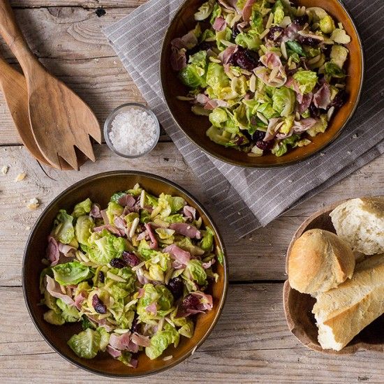 Rezeptbild: Herbstsalat mit Rosenkohl und Cranberries