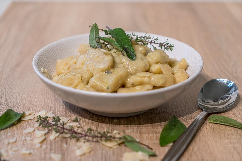 Rezeptbild: Gnocchi selbstgemacht – mit schneller Gorgonzola Sauce