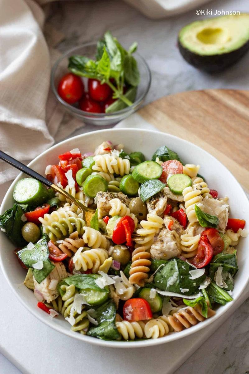 Rezeptbild: Schneller Nudelsalat mit Hähnchen