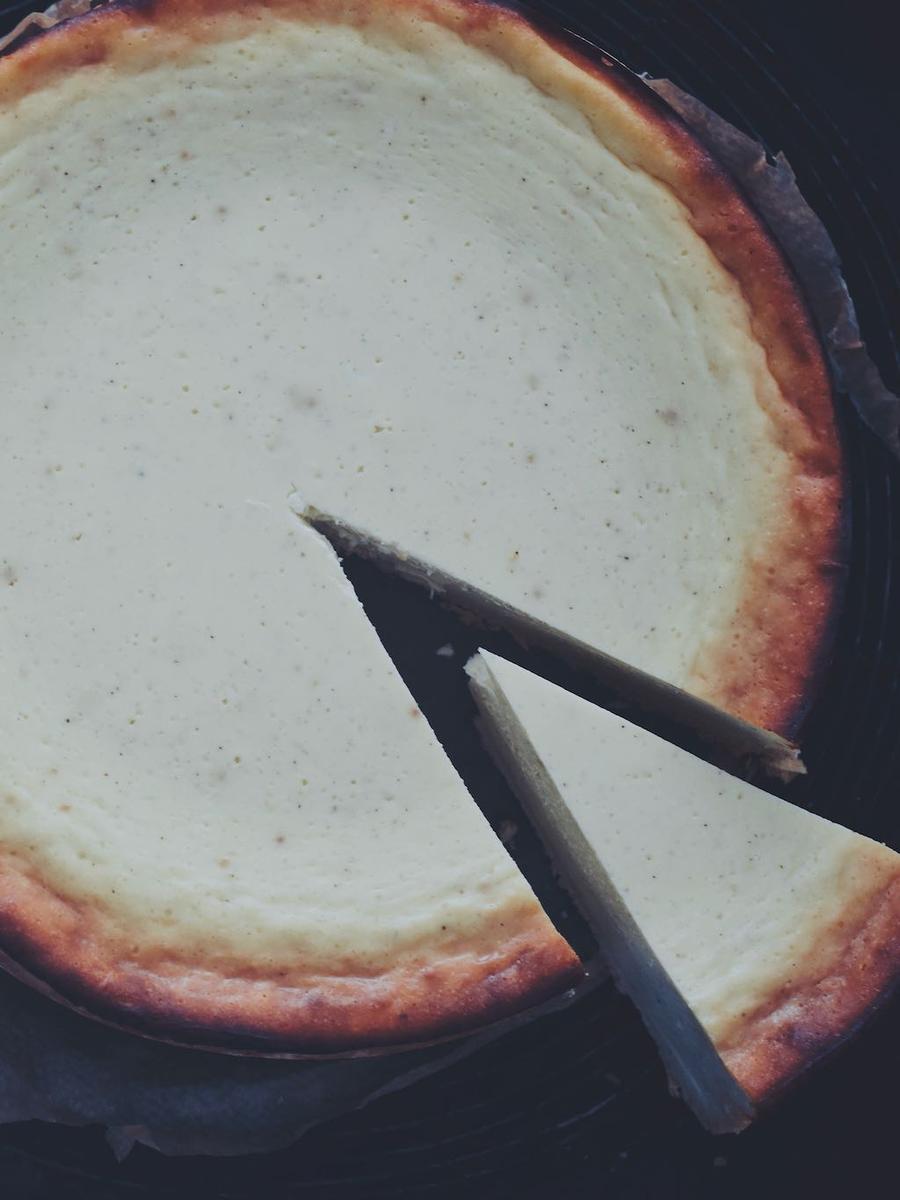 Rezeptbild: KLASSISCHER KÄSEKUCHEN MIT QUARK