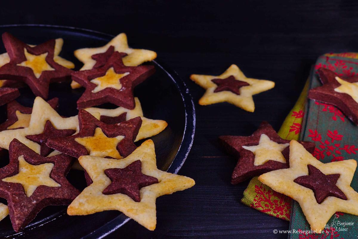 Rezeptbild: Schwarz-Weiß Sterne – der Weihnachtsklassiker