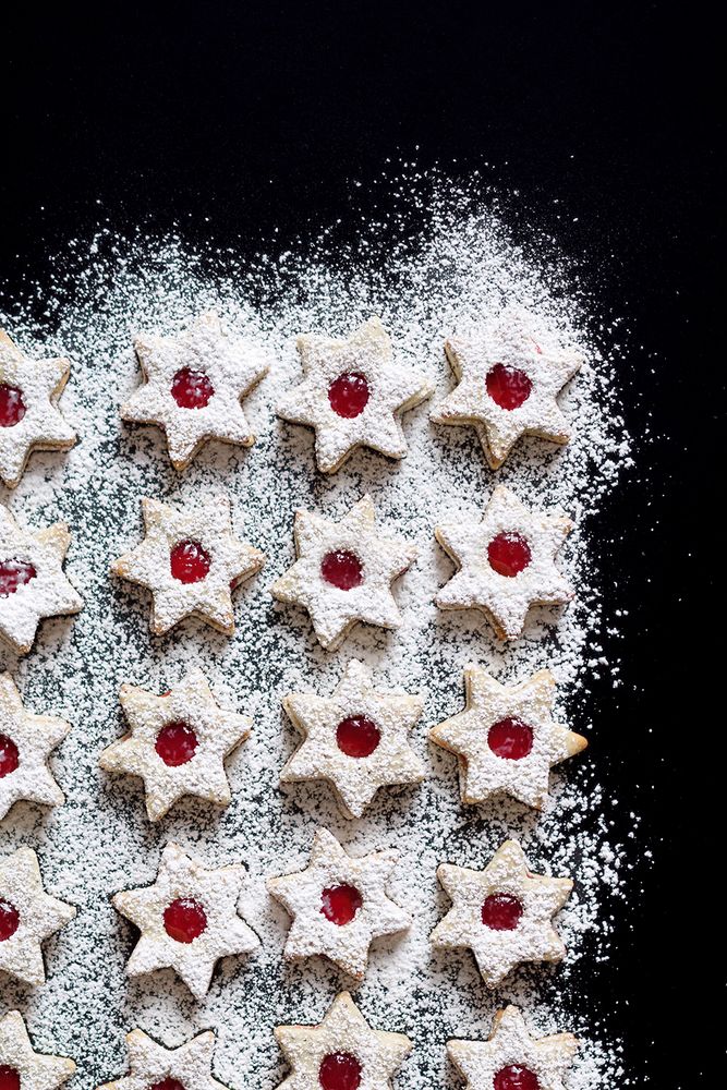 Rezeptbild: Gefüllte Mohn-Marzipan-Plätzchen mit Johannisbeergelee