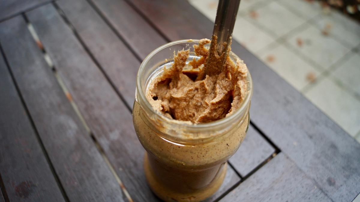 Rezeptbild: Selbstgemachtes Haselnussmus