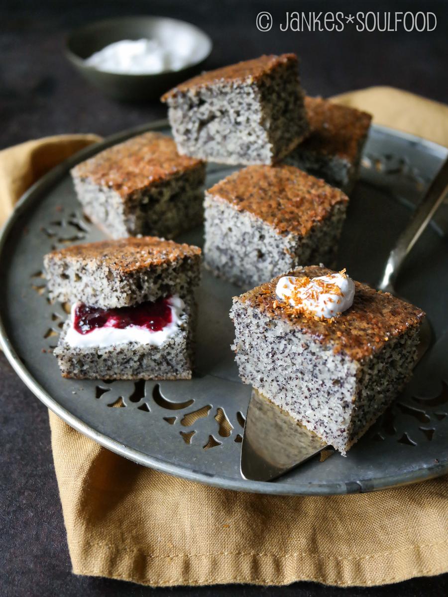 Rezeptbild: Mohn-Grieß-Kuchen