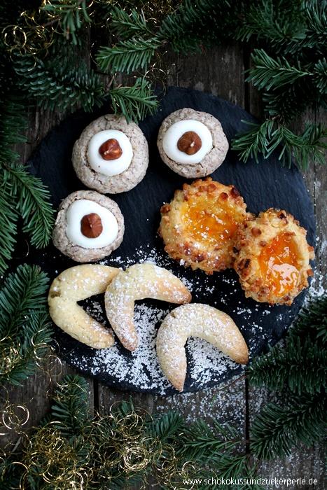 Rezeptbild: Haselnussbällchen, Vanillekipferl & Aprikosen-Mandel-Kekse