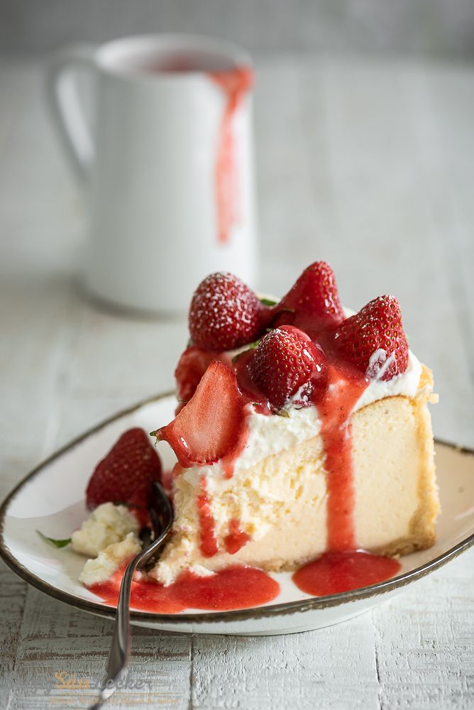 Rezeptbild: Vanilla-Cheesecake-und-Rhabarber-Quark-Tartes