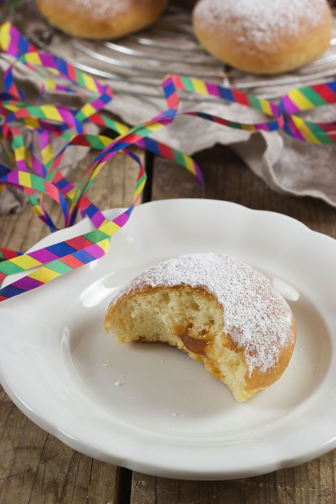 Rezeptbild: Faschingskrapfen aus dem Backrohr