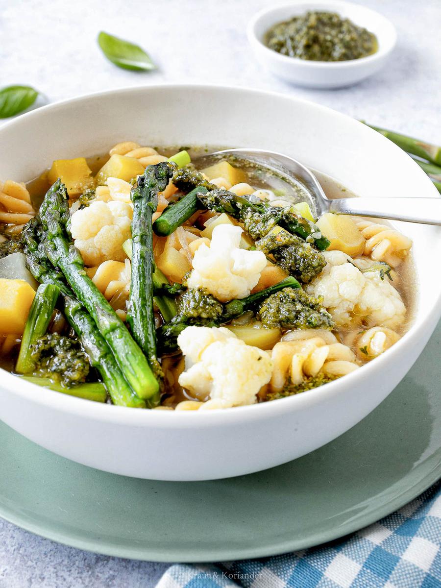 Rezeptbild: Histaminarme Minestrone mit Frühlingsgemüse