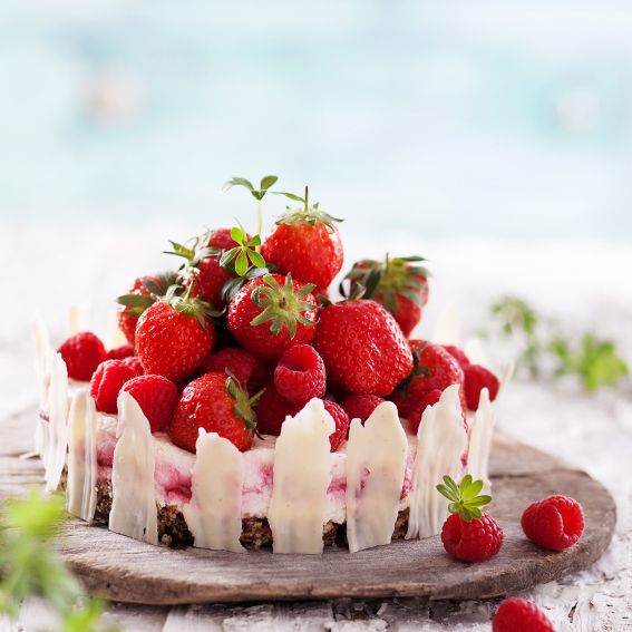 Rezeptbild: Erdbeer-Himbeer Käsesahnetorte
