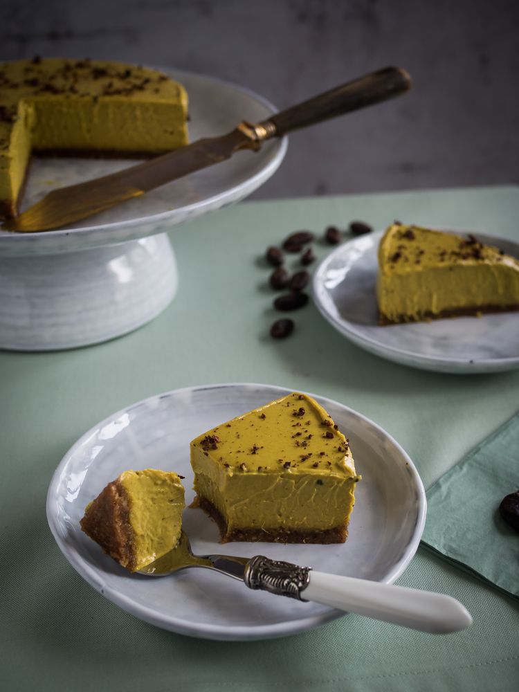 Rezeptbild: Kurkuma im Kuchen: mein golden Milk Rawcake.