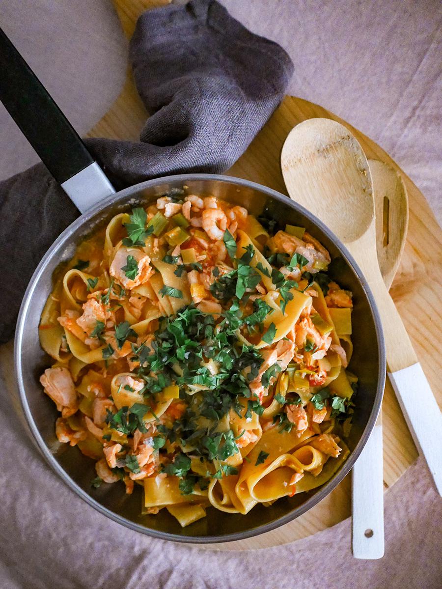 Rezeptbild: Lachs-Pasta mit Krabben