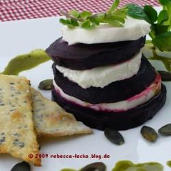 Rezeptbild: Rote Bete mit Büffelmozarella und Kürbiskernöl