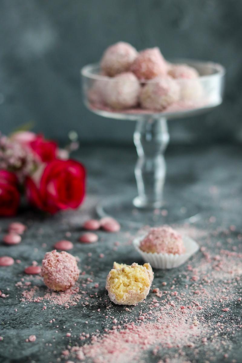 Rezeptbild: Baileys Pralinen mit Ruby Schokolade