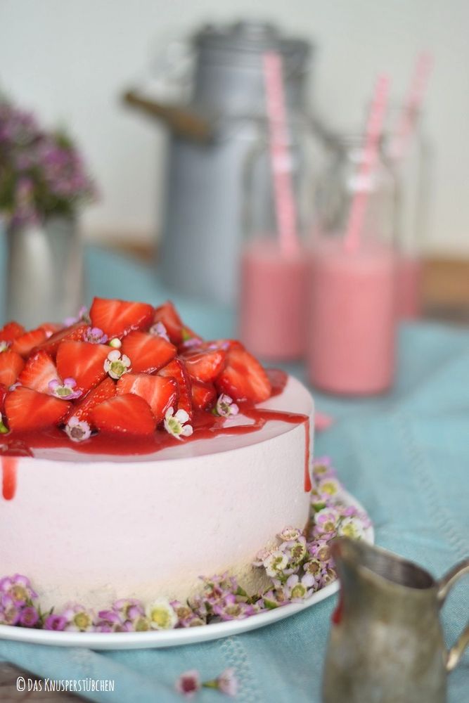 Rezeptbild: Erdbeer Shake Törtchen