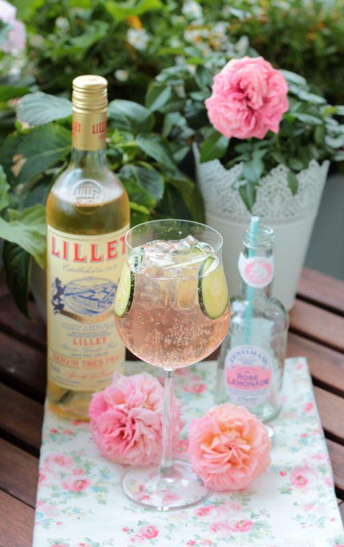 Rezeptbild: Lillet-Waldbeeren Charlotte und eine kleine Lillet Cocktailparty mit 5 Rezepten 