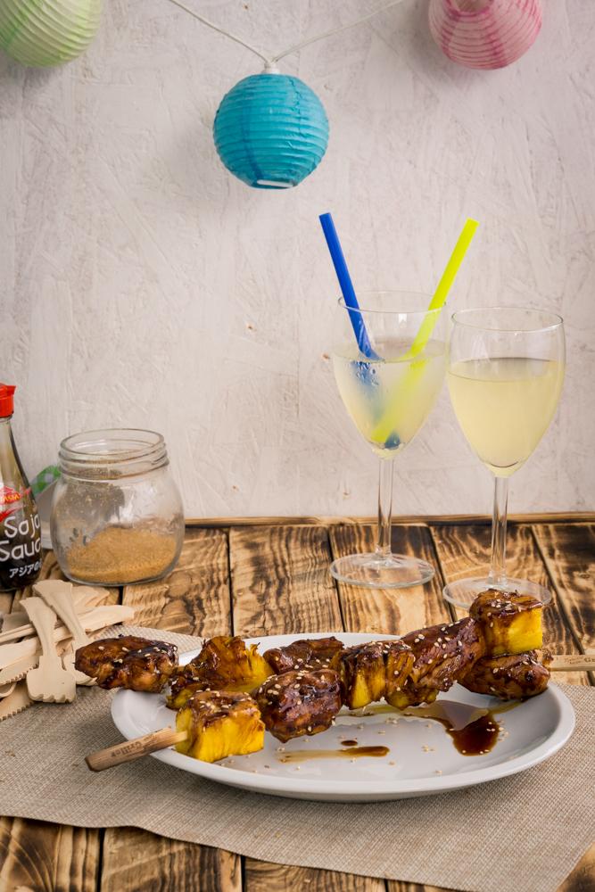 Rezeptbild: Hähnchen-Ananas-Spieße mit Teriyaki-Marinade