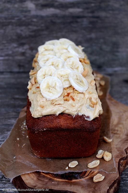 Rezeptbild: Bananen-Erdnuss-Kuchen