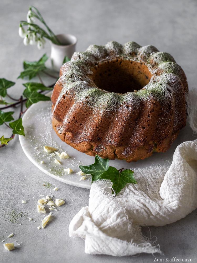 Rezeptbild: Matcha-Kuchen mit Vanille und weißer Schokolade