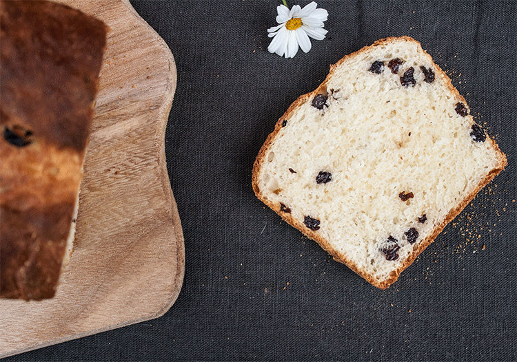 Rezeptbild: Rosinen-Butter-Stuten