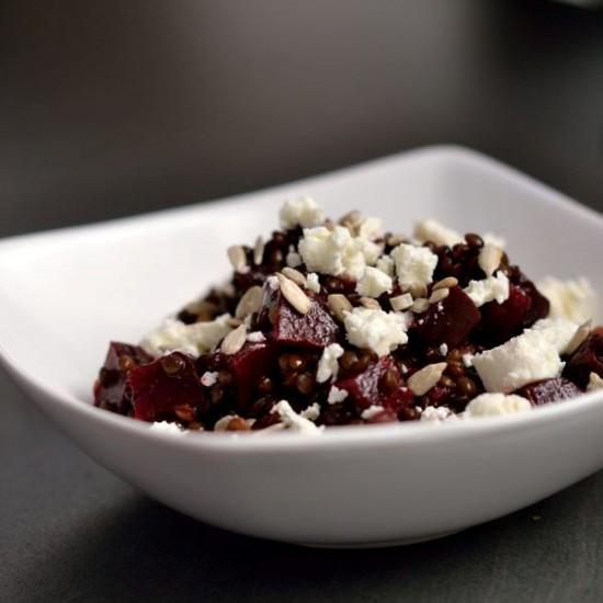 Rezeptbild: Beluga-Linsen mit Roter Beete und Feta