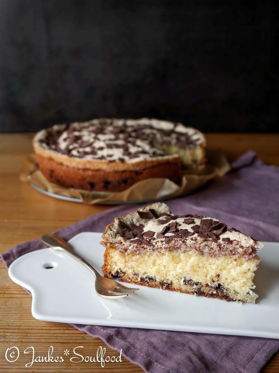 Rezeptbild: Sandkuchen mit Nuss-Baiser