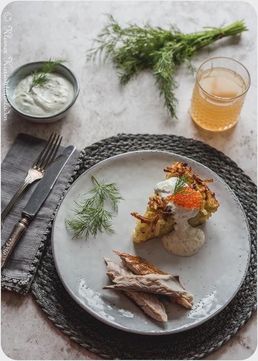 Rezeptbild: Kartoffelkugel mit Joghurt-Dillcreme