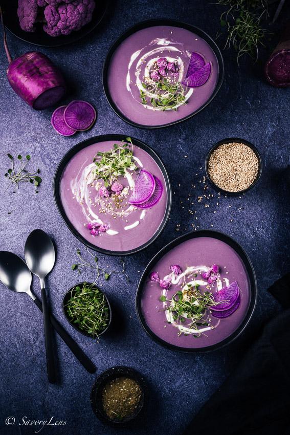 Rezeptbild: Lila Süßkartoffel-Blumenkohlsuppe mit Zatar