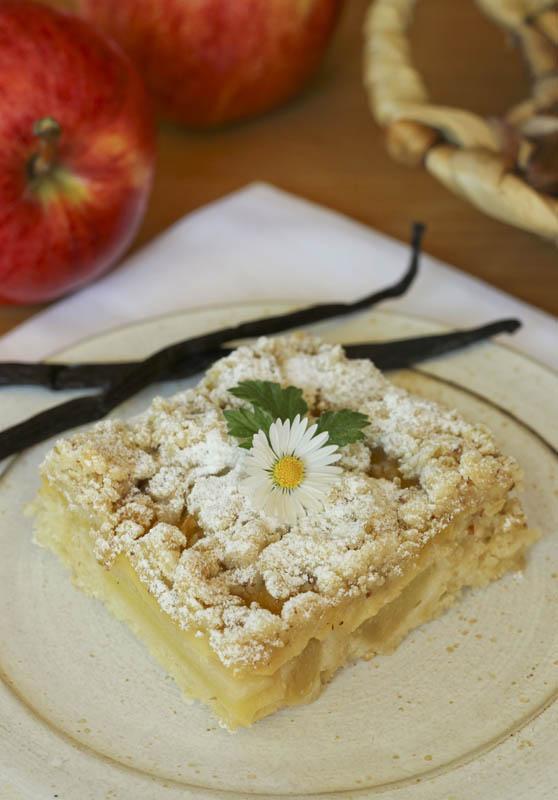 Rezeptbild: Apfelvanillekuchen mit Mandelcrumble