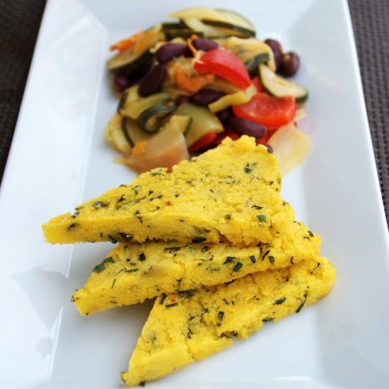 Rezeptbild: Polenta-Schnitten mit Sommergemüse