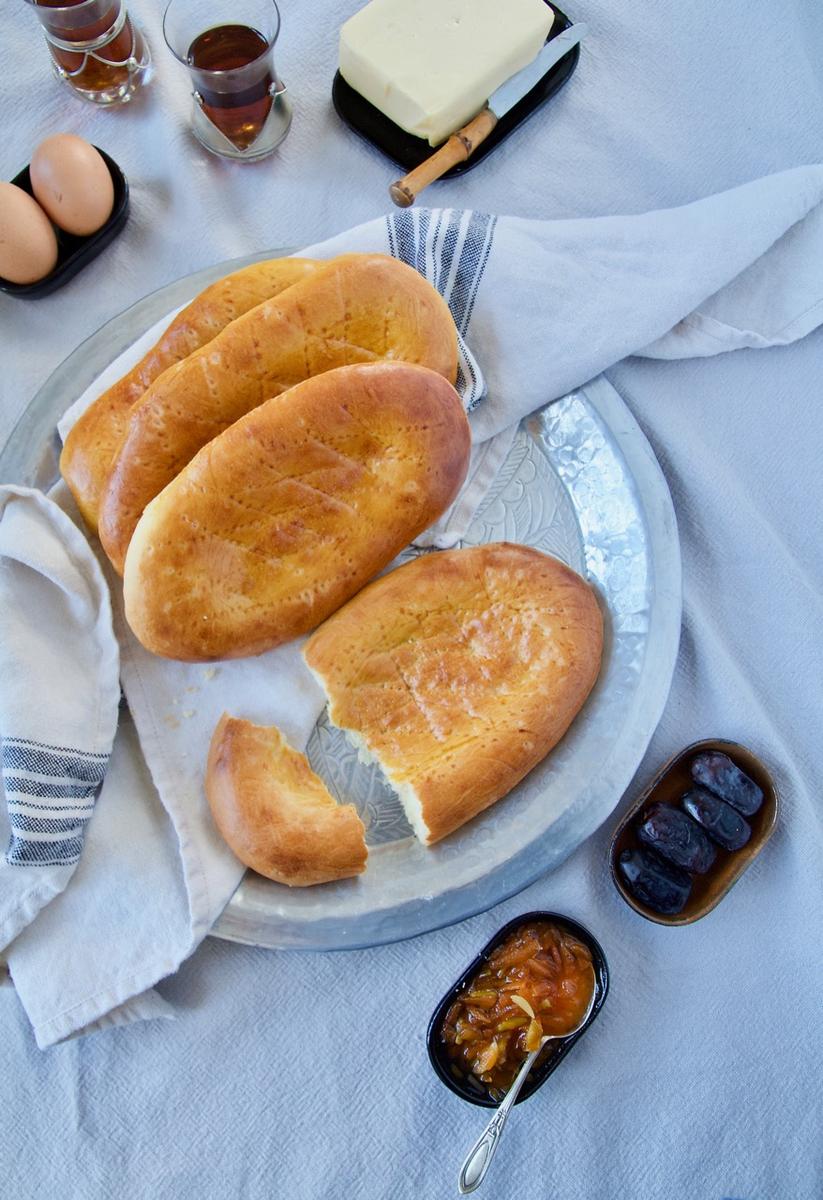 Rezeptbild: Nan-e Shirin - Süßes Hefebrot mit Safran