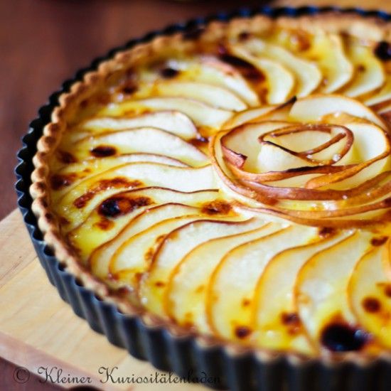Rezeptbild: Birnentarte mit Camembert