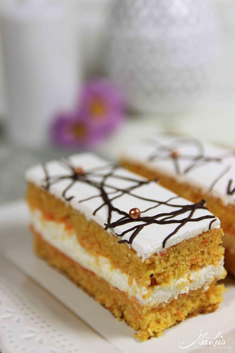 Rezeptbild: Saftiger Möhrenkuchen mit Quarkfüllung