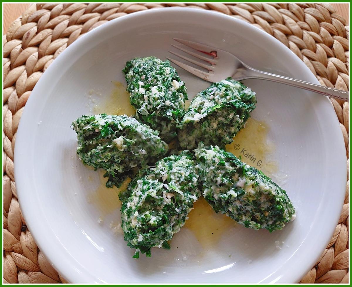Rezeptbild: Spinat - Rucola - Parmesan - Nocken mit Salbeibutter