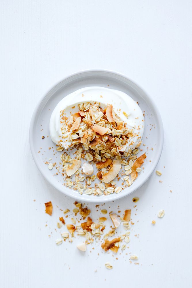 Rezeptbild: Geröstetes Müsli mit Kokosnuss und Paranüssen