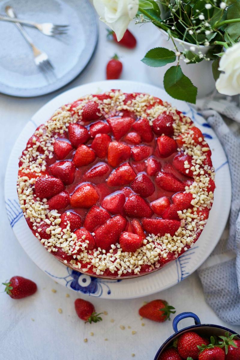 Rezeptbild: Erdbeerkuchen mit Puddingcreme und Tonkabohne