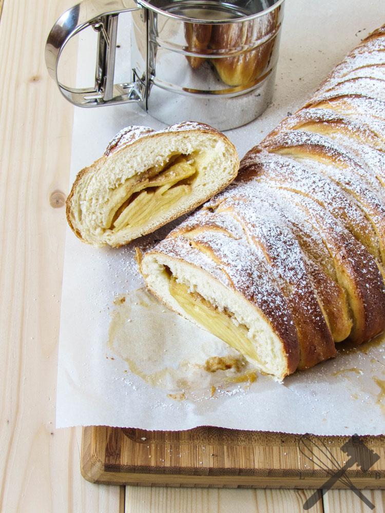 Rezeptbild: Caramel-Apple Craided Loaf