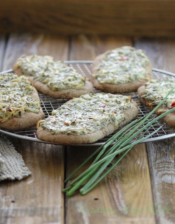 Rezeptbild: Rustikale Schnittlauch-Zungenfladen