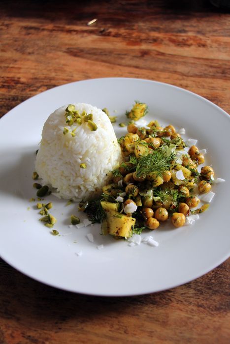 Rezeptbild: Safranreis mit Mango-Kichererbsen-Dill-Curry