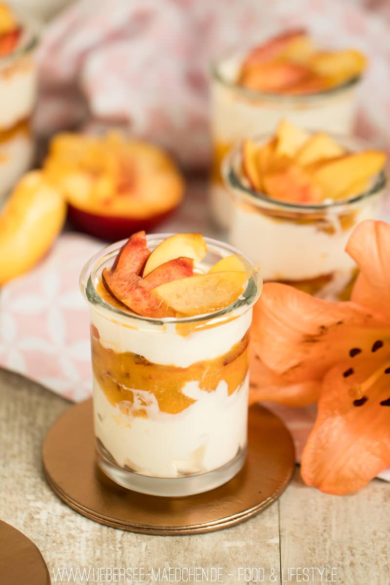 Rezeptbild: Lemoncurd-Creme mit Nektarinen