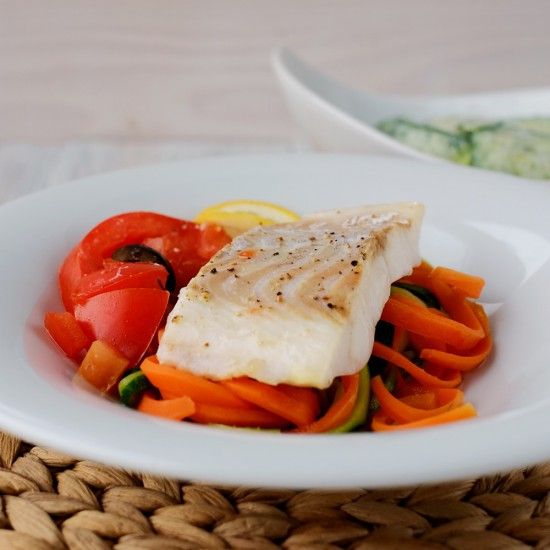 Rezeptbild: Kabeljau auf Gemüsespaghetti