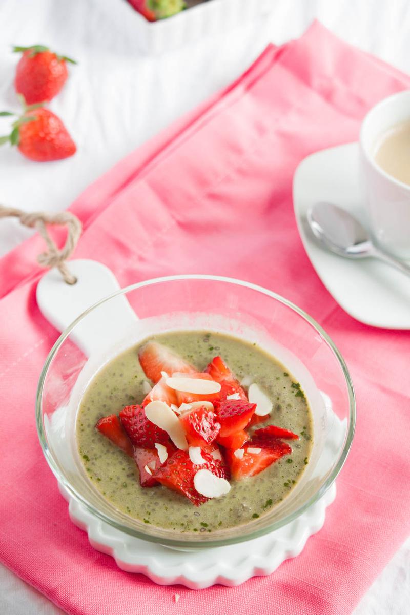Rezeptbild: Matcha Chia Samen Pudding