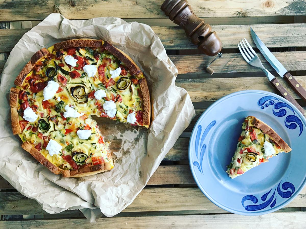 Rezeptbild: Zucchini Bruschettaquiche mit Ziegenfrischkäse