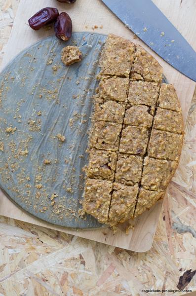 Rezeptbild: Pastinaken-Dattel-Frühstückskuchen