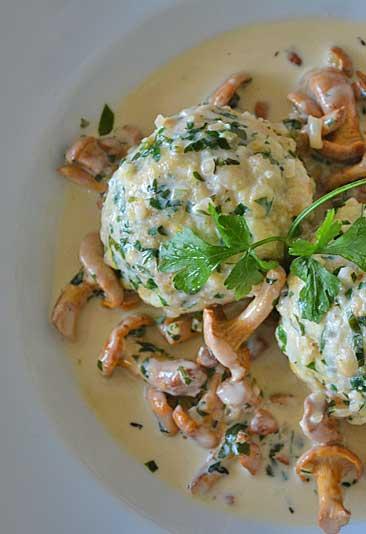 Rezeptbild: Pfifferlinge mit Semmelknödel