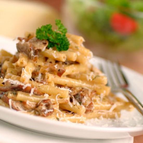 Rezeptbild: Maccheroni mit Steinpilz-Speck-Rahm