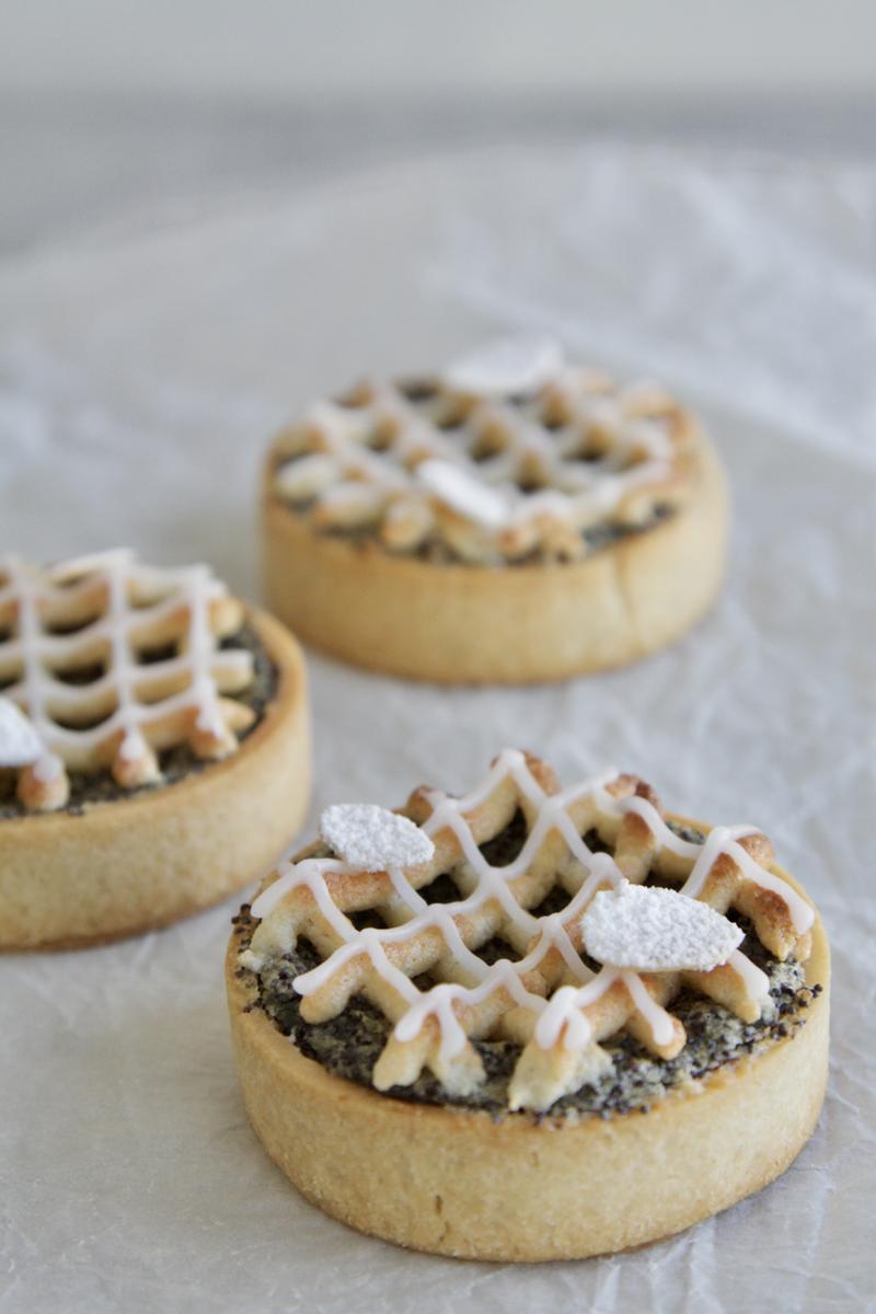 Rezeptbild: Mohn Marzipan Tartelettes