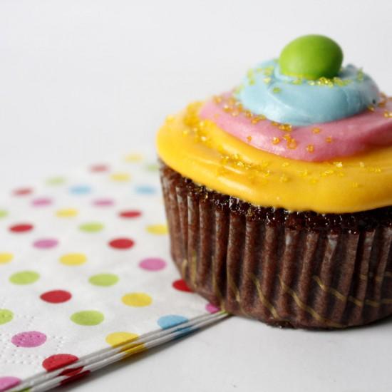 Rezeptbild: Farbenfrohe Schokoladen Cupcakes